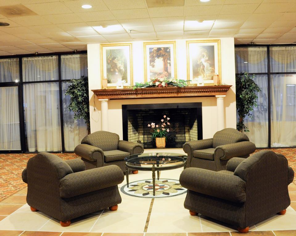 Quality Inn & Suites Palm Island Indoor Waterpark Batavia Eksteriør bilde